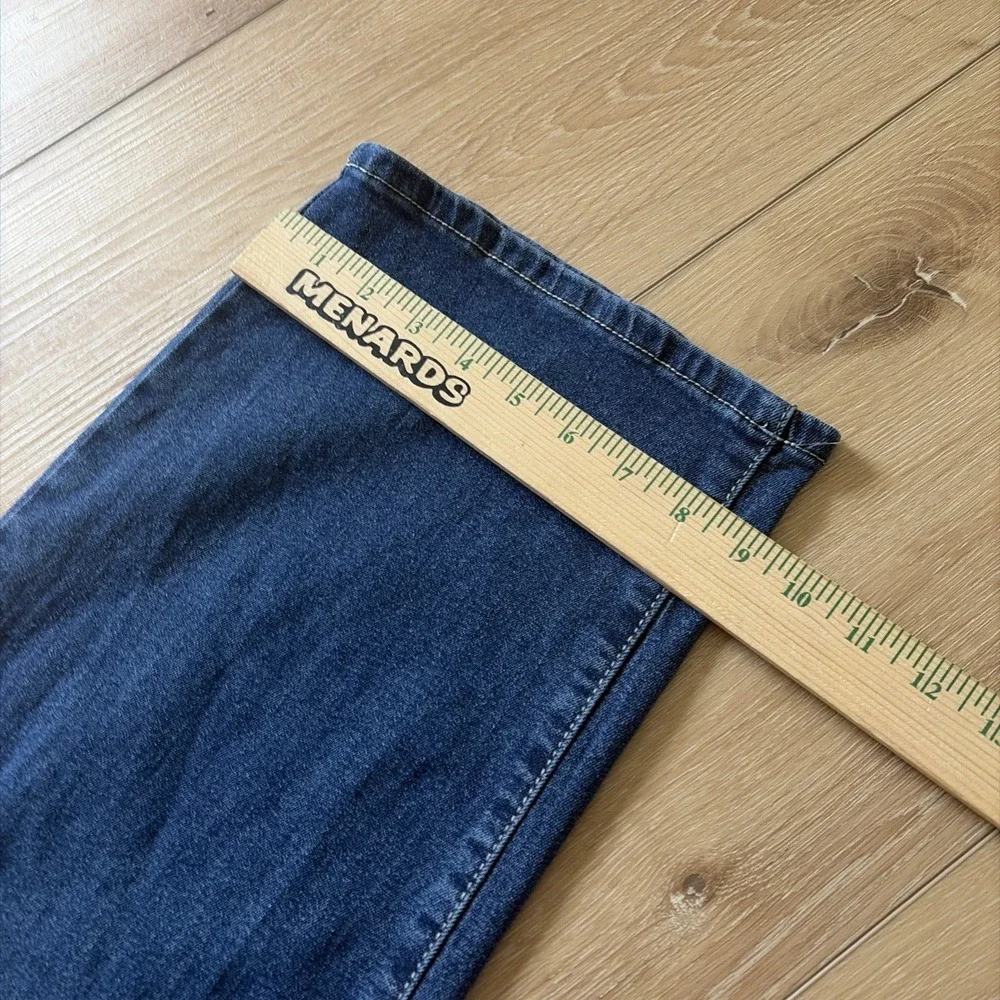 True Religion Bobby Applique Relaxed Baggy Jeans Size 36 Medium Blaze Wash NWT